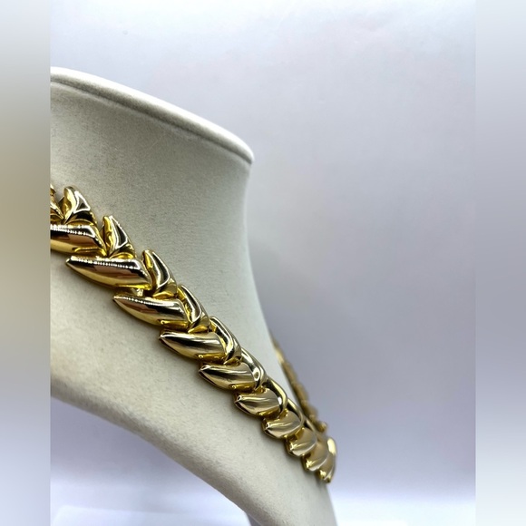 Chic Chevron Gold Tone Necklace Chunky Statement Big Bold Necklace - Picture 4 of 12